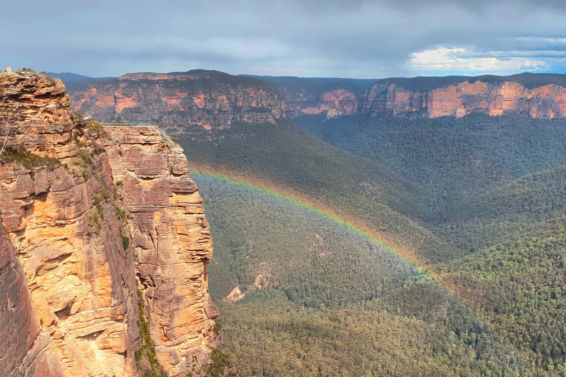 Nach Sonne, Regen, Wind und Hagel: ein Regenbogen