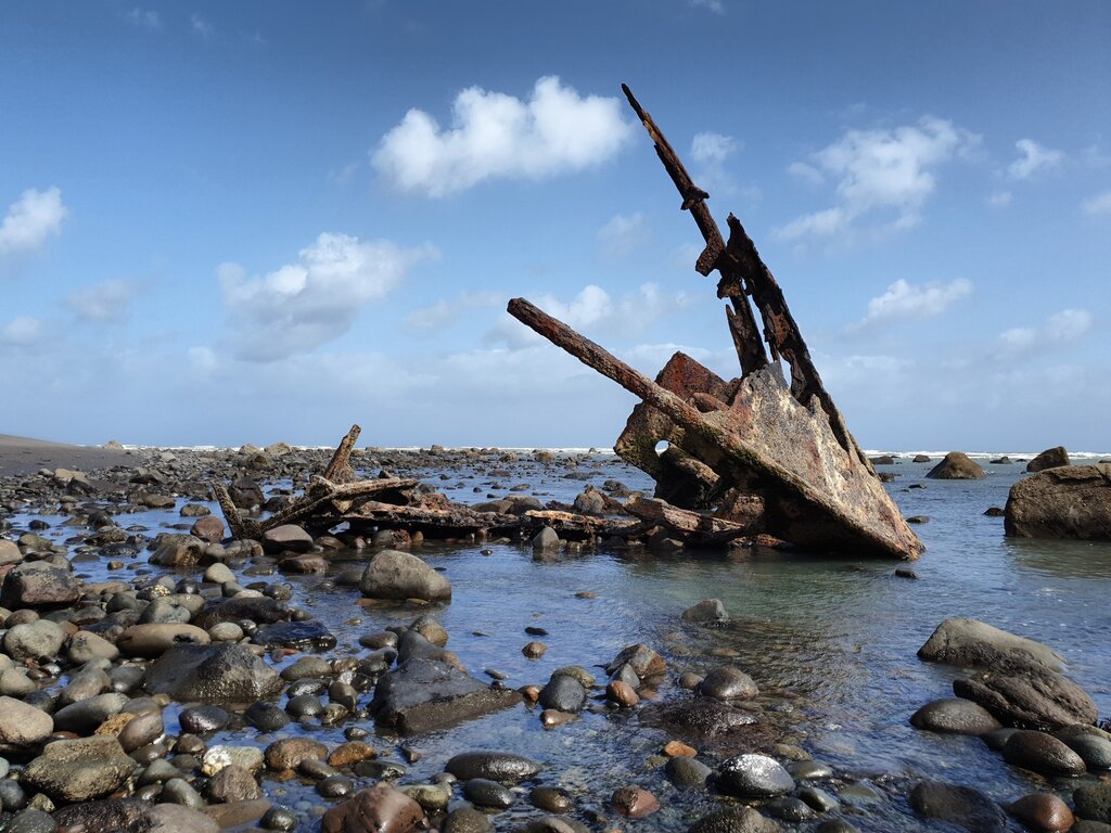 Langsam rostet das Wrack der SS Gairloch vor sich hin…