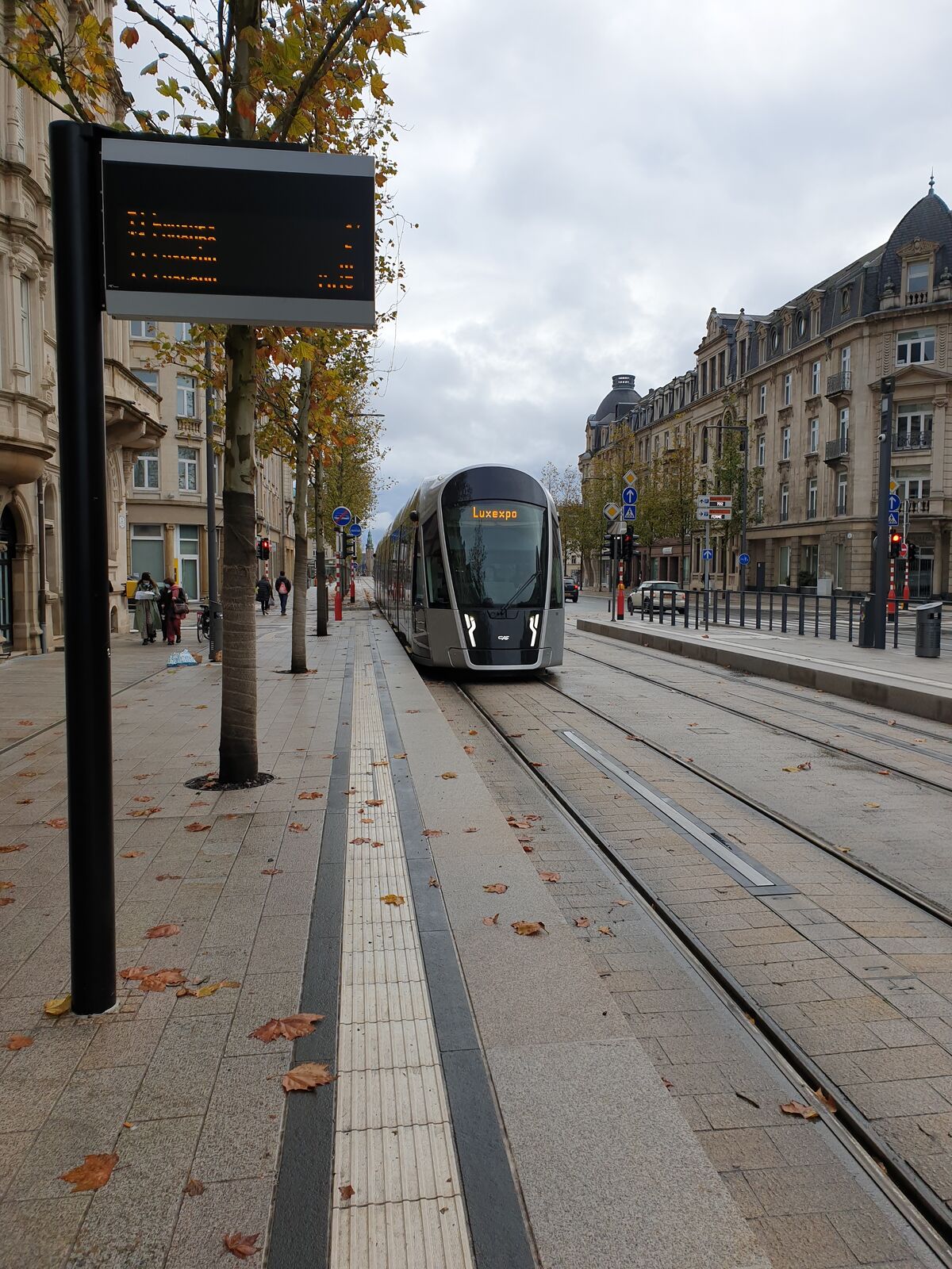Luxembourg’s trams can drive without overhead wires or third rails thanks to fast-charging batteries.
