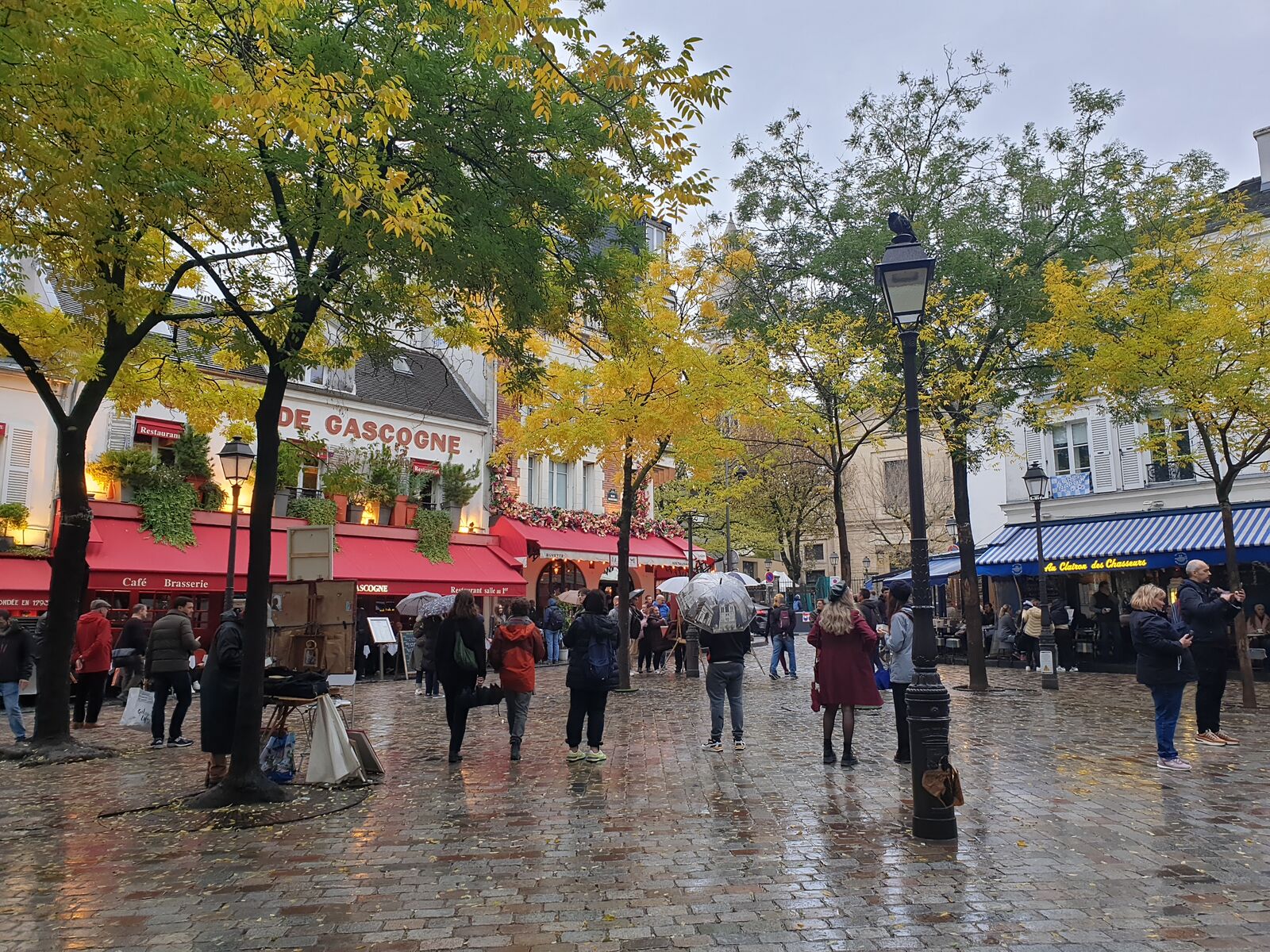 In Paris, I was able to get used to the rainy autumn again.