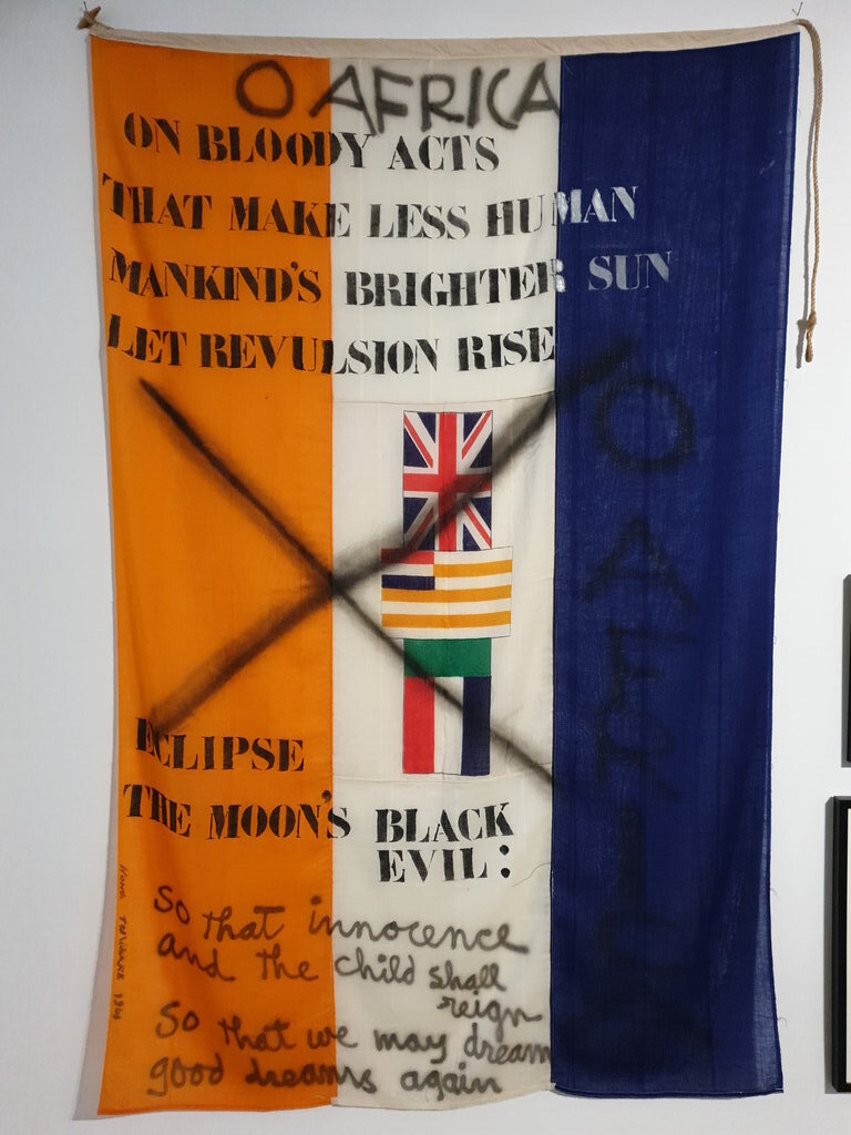 Mit dieser alten südafrikanischen Flagge hat ein neuseeländischer Künstler dagegen protestiert, dass Maori-Sportler nicht an Sportevents im von Apartheid geprägten Südafrika teilnehmen durften.